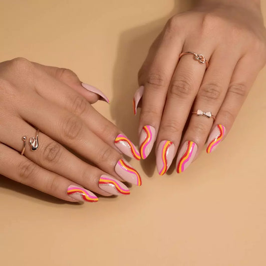 Trending Swirl Design Presson Nails Set