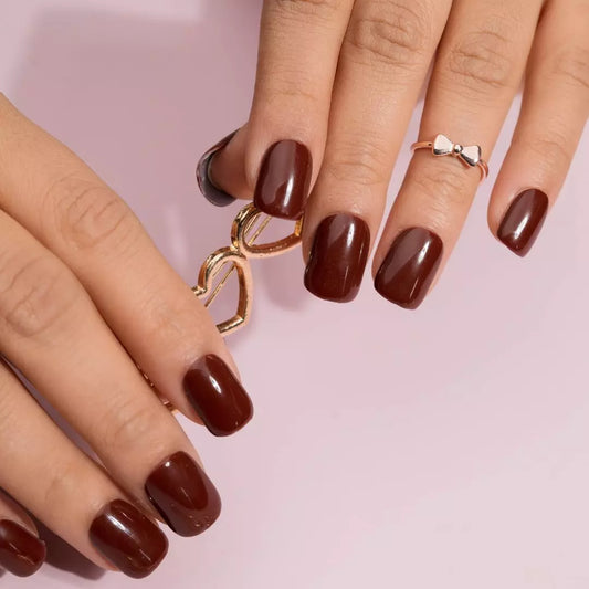 Merlot Artificial Nails Set With Application Kit