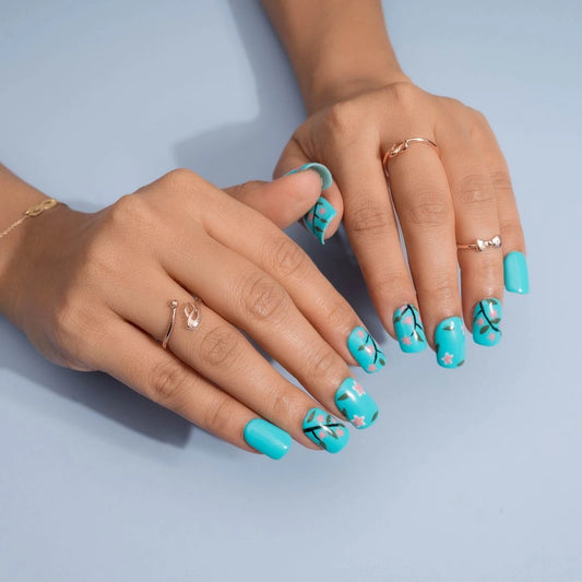 Floral Fab Turquoise like Acrylic Nails Set